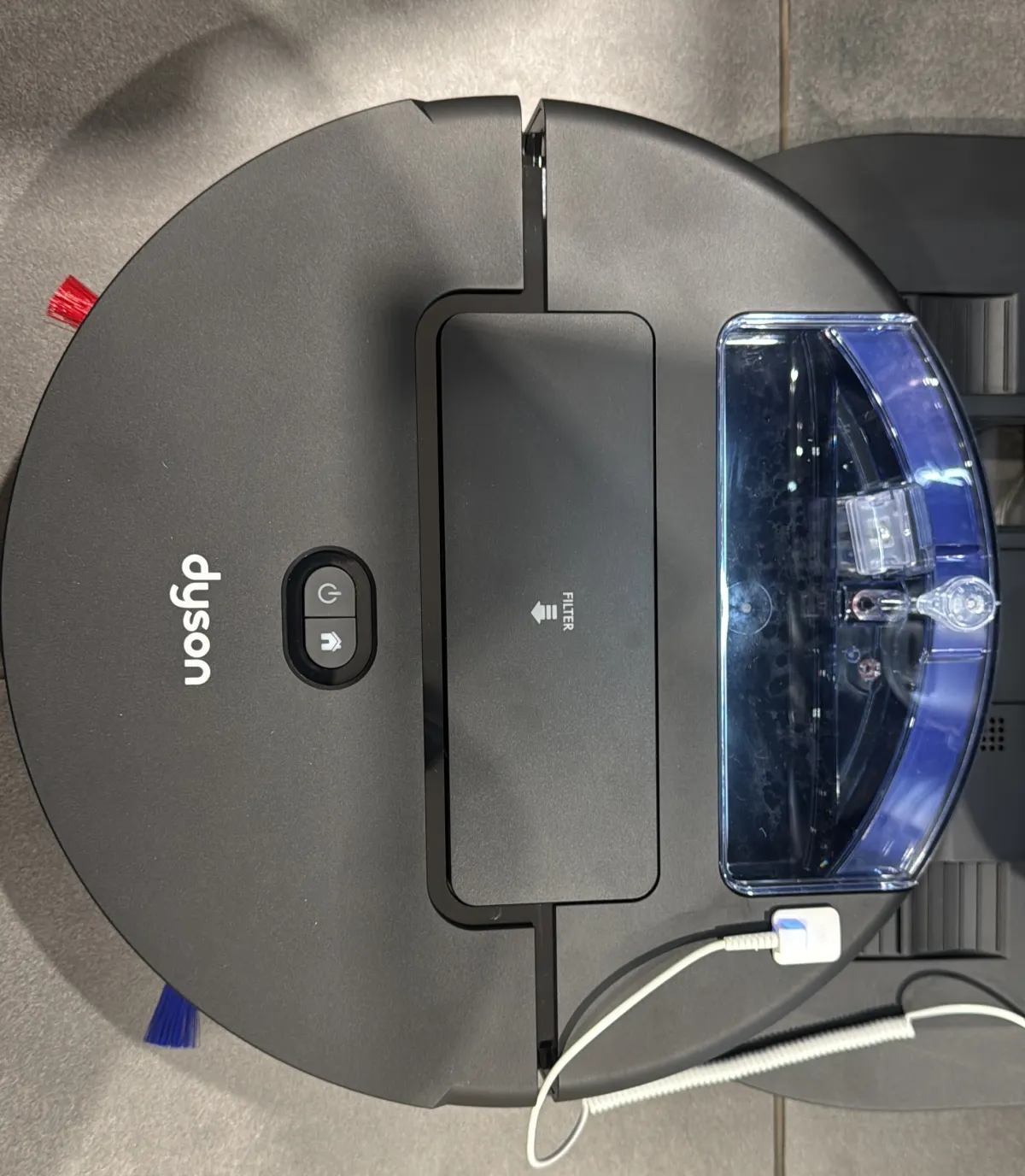 Dyson Spot+Scrub Ai — hands-on photo 1