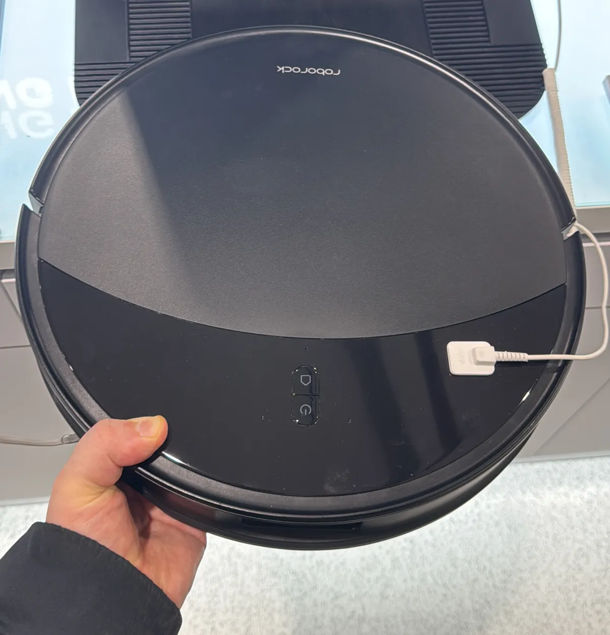 Roborock Saros 10R — hands-on photo 5