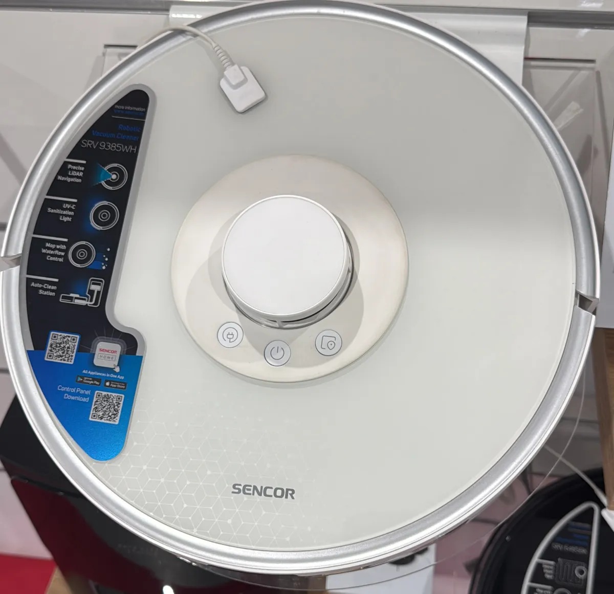 Sencor SRV 9385WH — hands-on photo 1