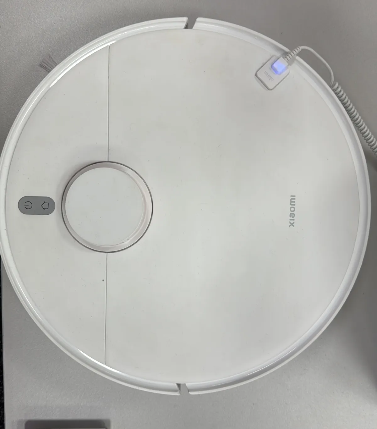 Xiaomi Robot Vacuum H40 — hands-on photo 1