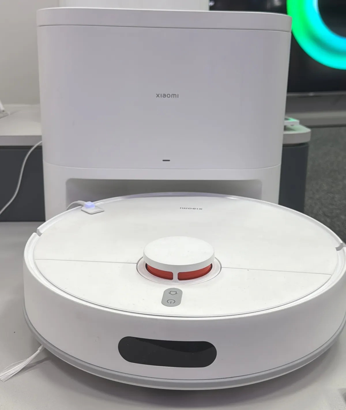 Xiaomi Robot Vacuum H40 — hands-on photo 3