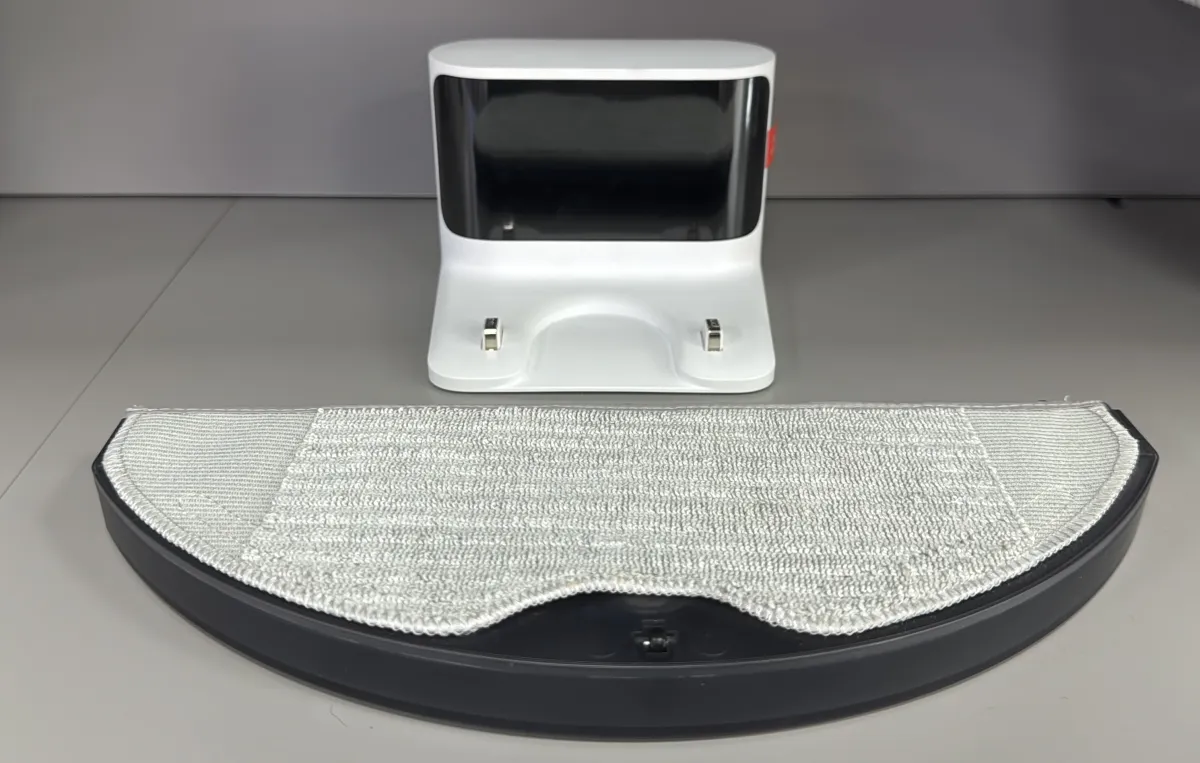 Xiaomi Robot Vacuum S40 — hands-on photo 1