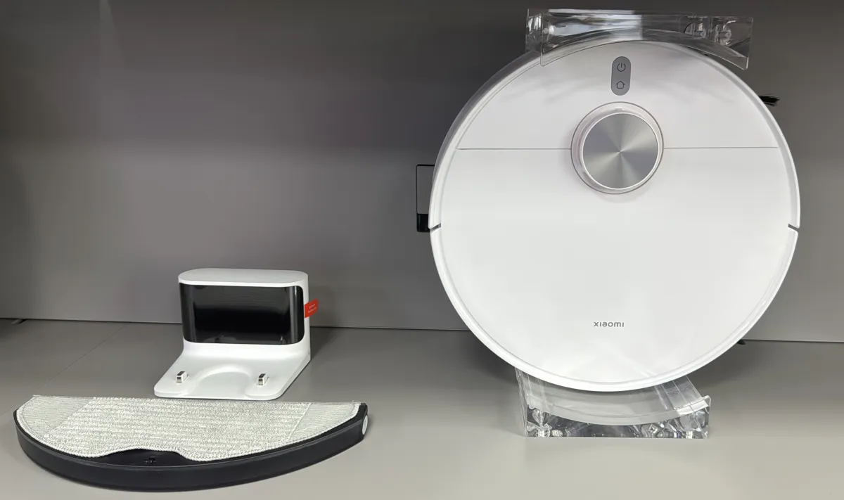 Xiaomi Robot Vacuum S40 — hands-on photo 3