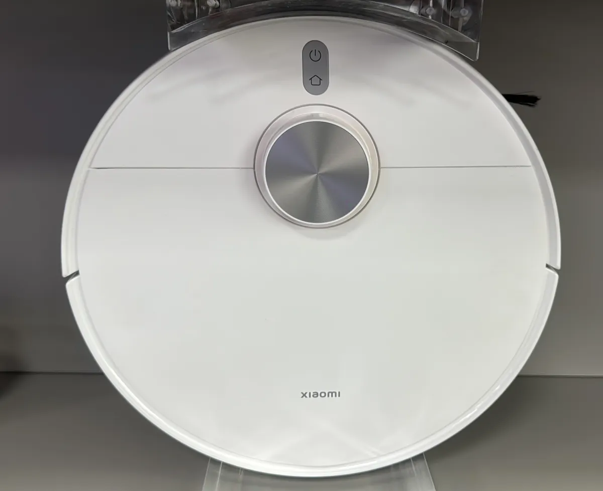 Xiaomi Robot Vacuum S40 — hands-on photo 4