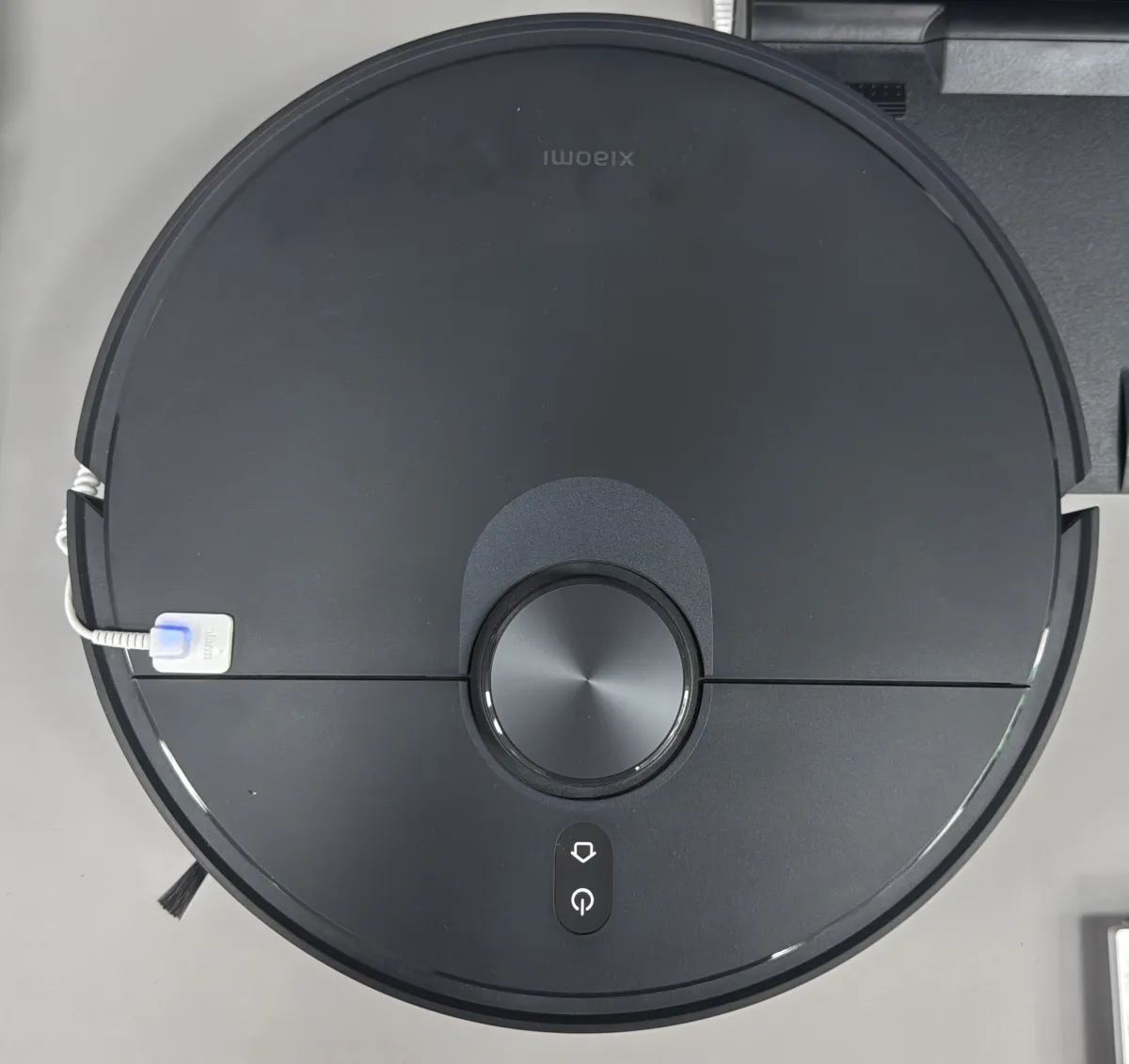 Xiaomi Robot Vacuum X20 Max — hands-on photo 3